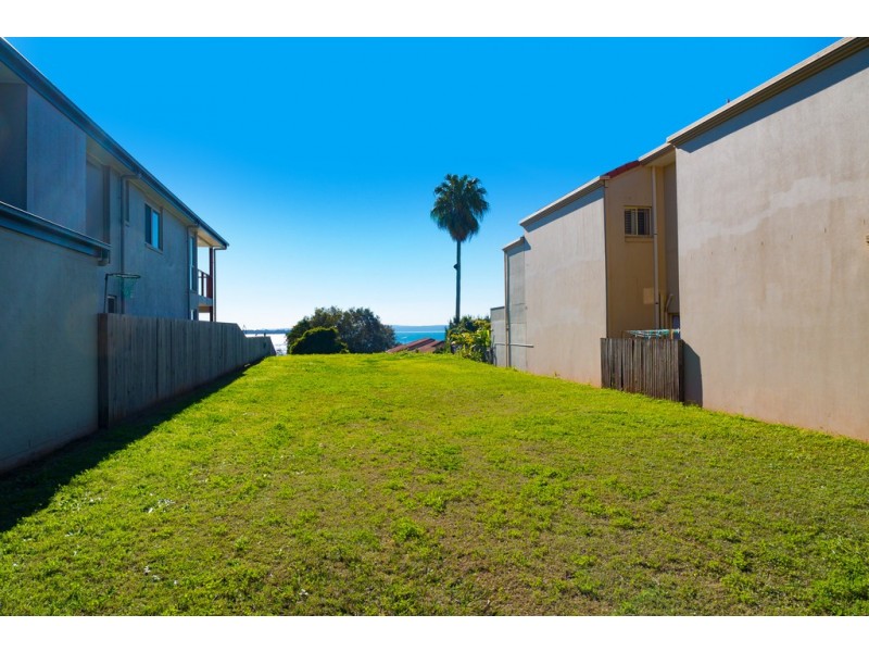 4 Gray Street, Redland Bay QLD 4165
