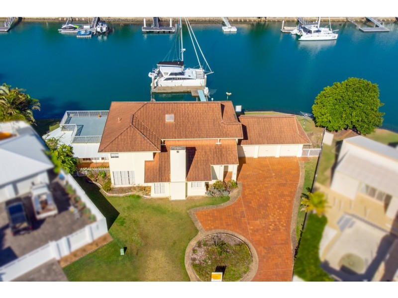 18 Captains Court, Raby Bay QLD 4163