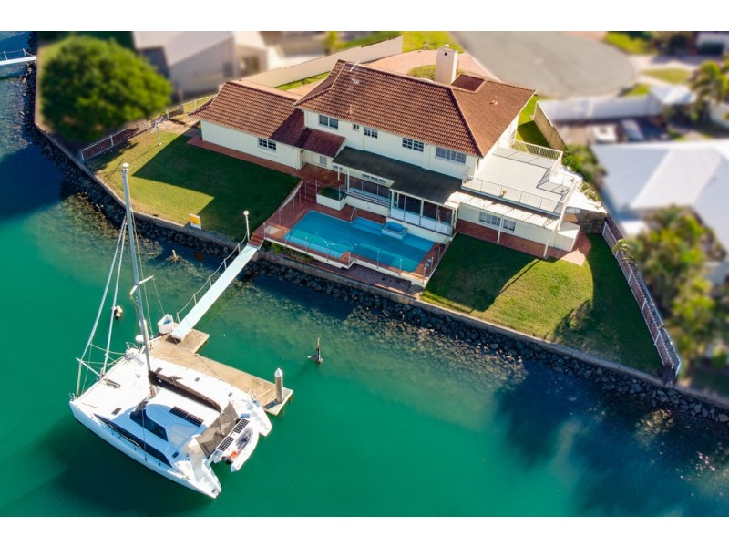 18 Captains Court, Raby Bay QLD 4163