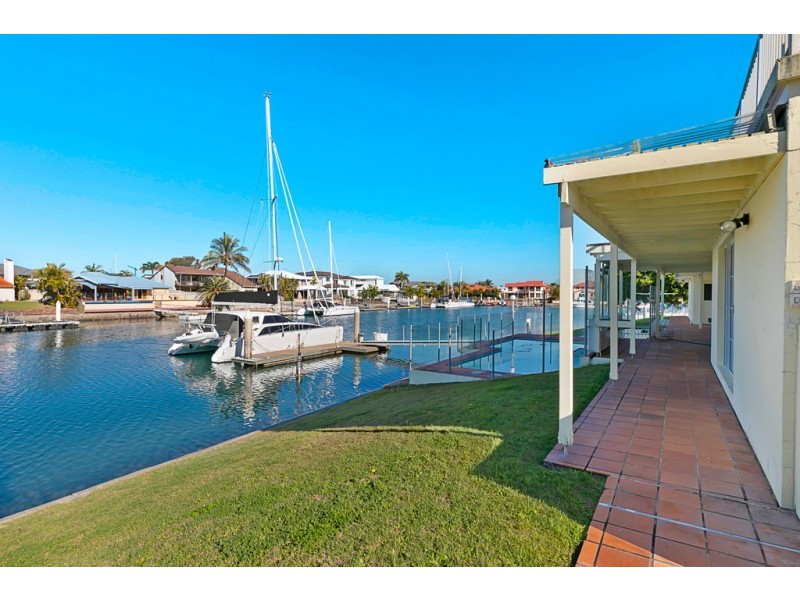 18 Captains Court, Raby Bay QLD 4163