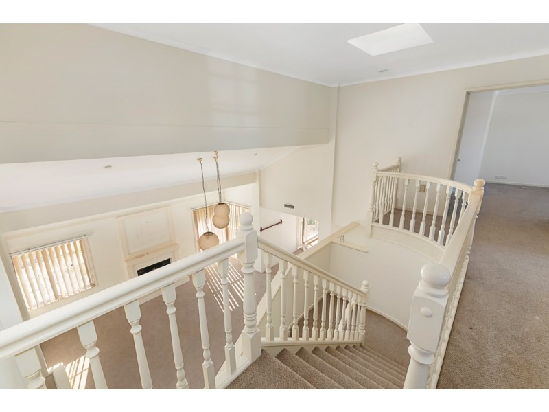 18 Captains Court, Raby Bay QLD 4163