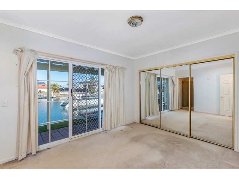 18 Captains Court, Raby Bay QLD 4163