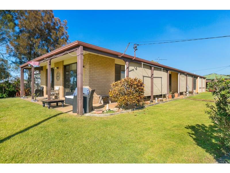4 Pelican Street, Victoria Point QLD 4165