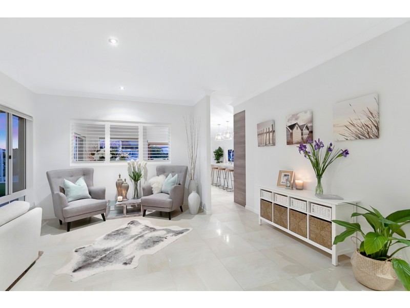 8 Marram Court, Raby Bay QLD 4163