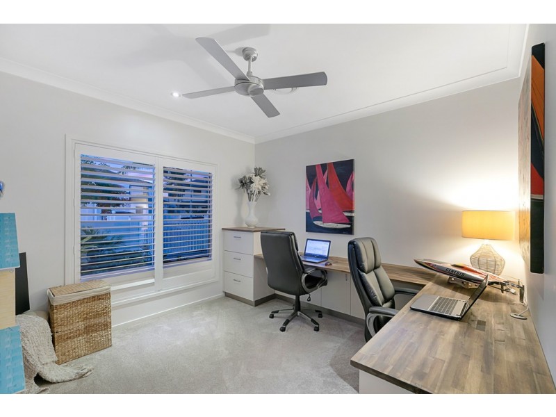 8 Marram Court, Raby Bay QLD 4163