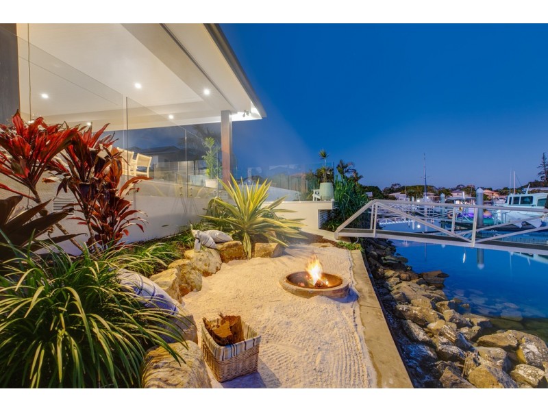 8 Marram Court, Raby Bay QLD 4163