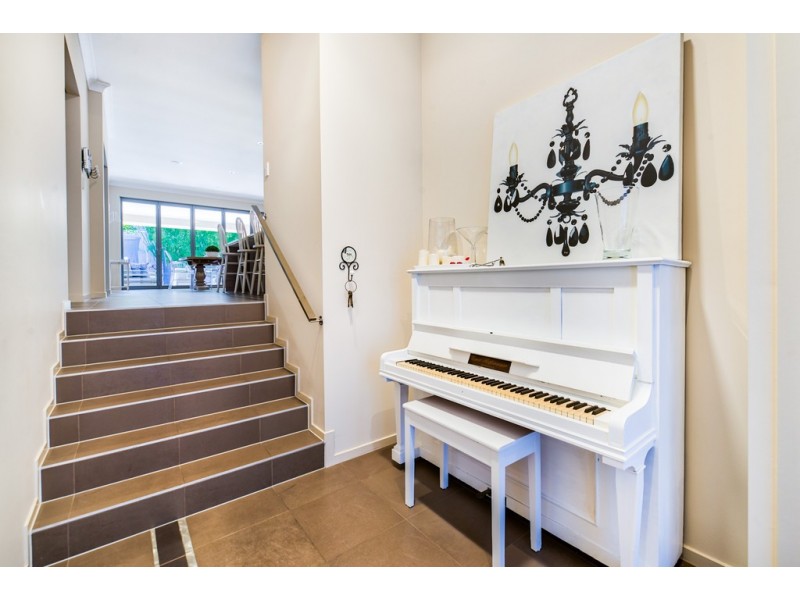 72 Denham Boulevard, Redland Bay QLD 4165