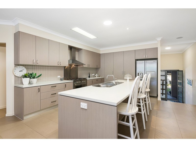 72 Denham Boulevard, Redland Bay QLD 4165