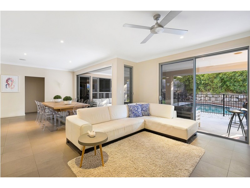 72 Denham Boulevard, Redland Bay QLD 4165