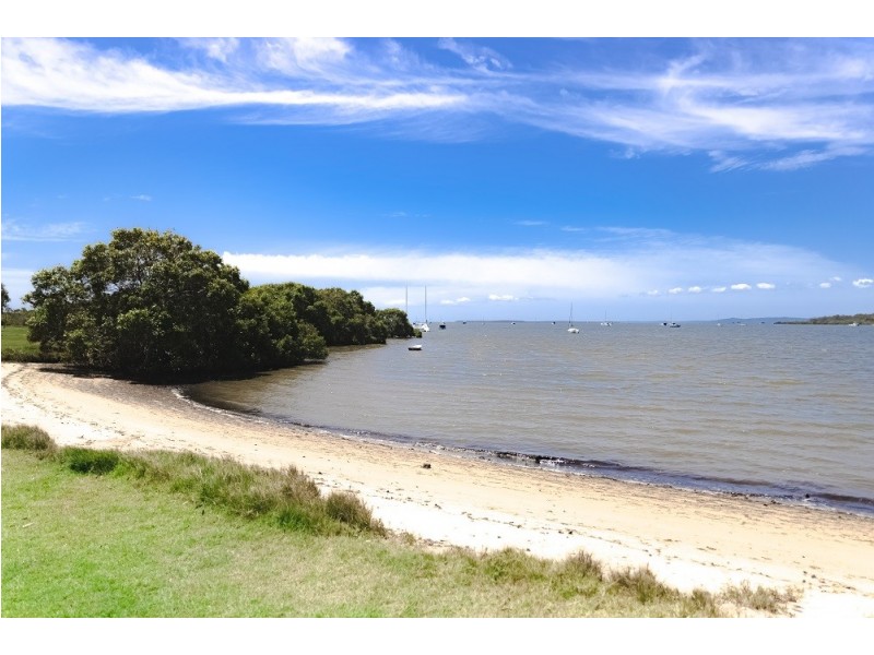 43 Wilson Esplanade, Victoria Point QLD 4165