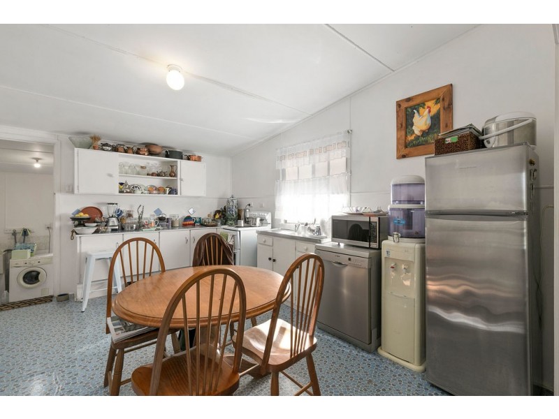 43 Wilson Esplanade, Victoria Point QLD 4165