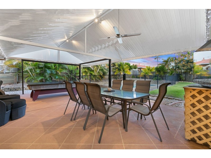 5 Wallace Street, Wellington Point QLD 4160