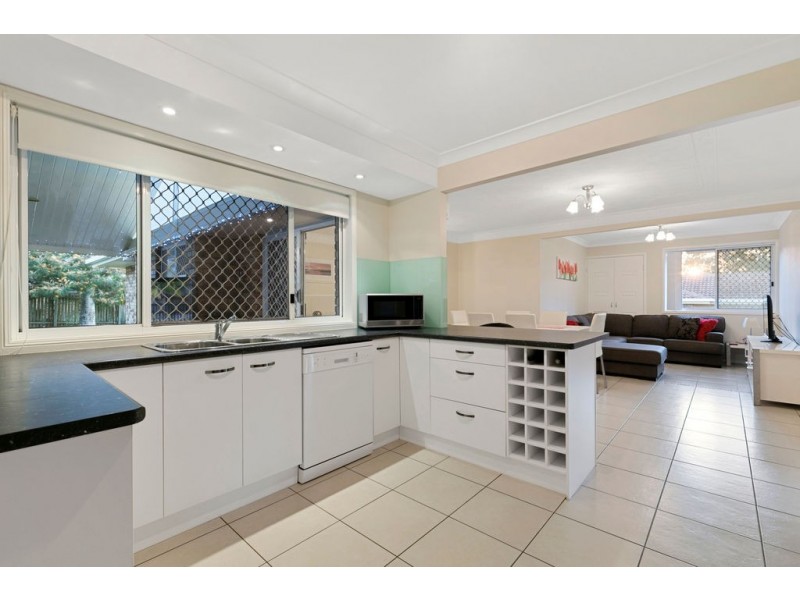 5 Wallace Street, Wellington Point QLD 4160