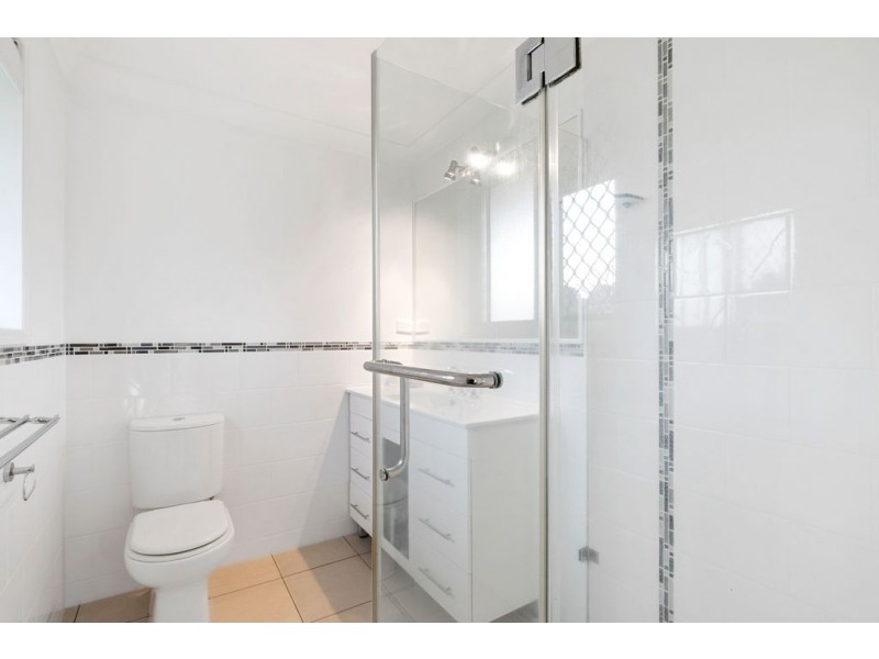 5 Wallace Street, Wellington Point QLD 4160