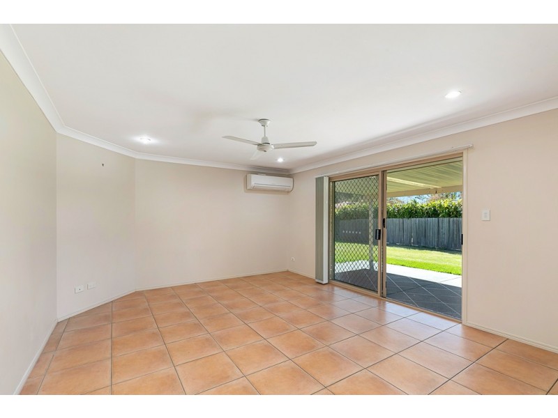 3 Spike Street, Redland Bay QLD 4165