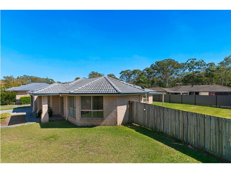 3 Spike Street, Redland Bay QLD 4165