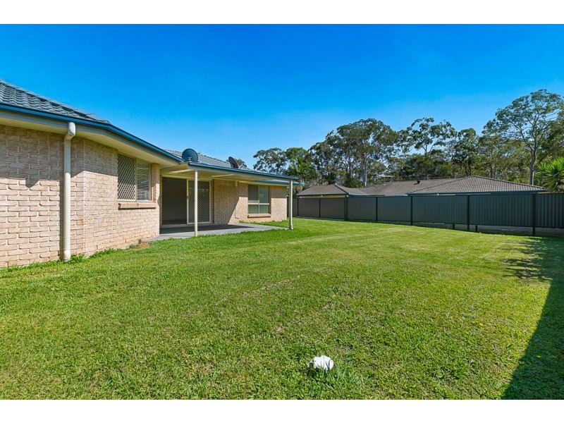 3 Spike Street, Redland Bay QLD 4165