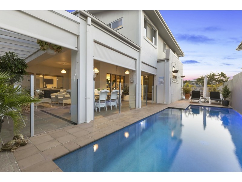 2/19 Anchorage Drive, Raby Bay QLD 4163
