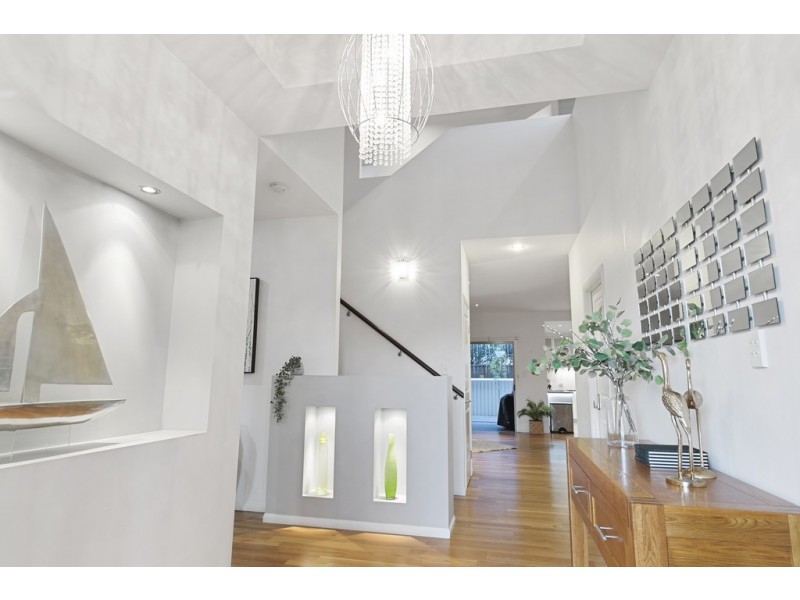 2/19 Anchorage Drive, Raby Bay QLD 4163