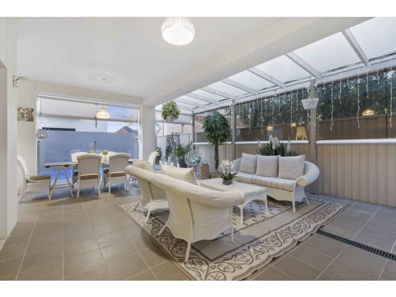 2/19 Anchorage Drive, Raby Bay QLD 4163