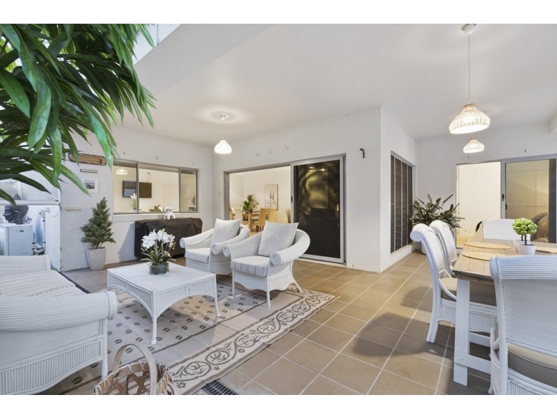 2/19 Anchorage Drive, Raby Bay QLD 4163