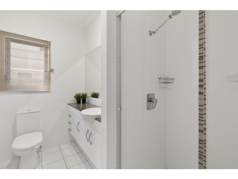 2/19 Anchorage Drive, Raby Bay QLD 4163