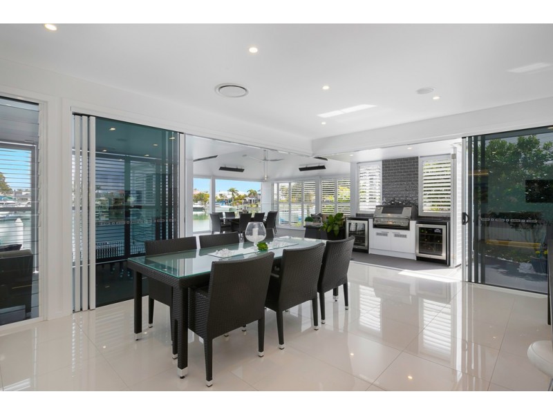 11 Captains Court, Raby Bay QLD 4163
