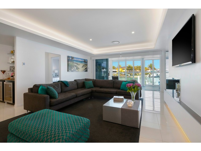 11 Captains Court, Raby Bay QLD 4163