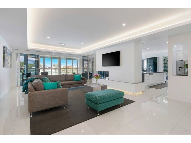 11 Captains Court, Raby Bay QLD 4163