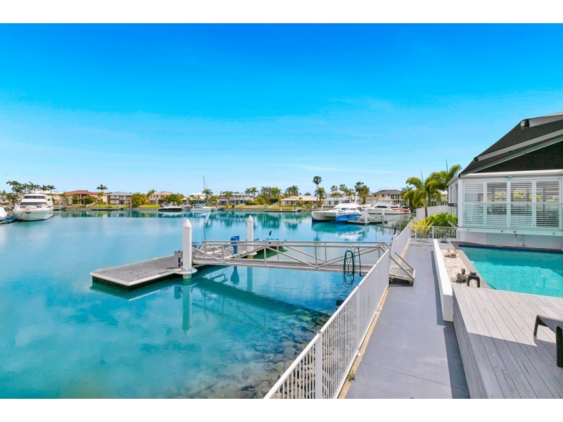 11 Captains Court, Raby Bay QLD 4163