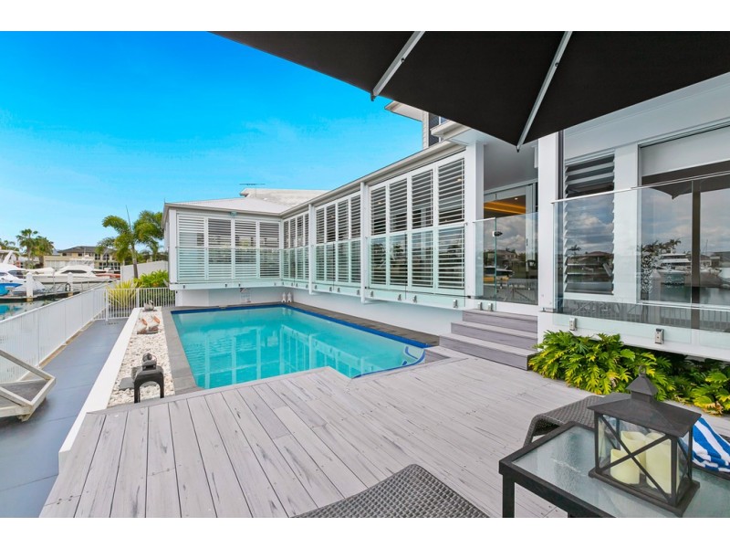 11 Captains Court, Raby Bay QLD 4163
