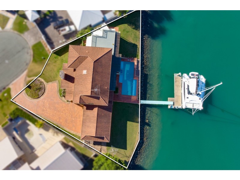 18 Captains Court, Raby Bay QLD 4163