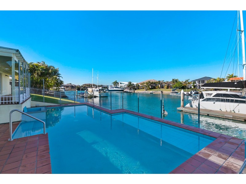18 Captains Court, Raby Bay QLD 4163