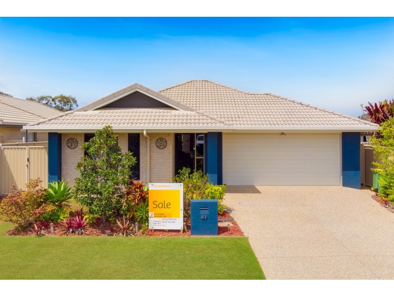41 Lancaster Circuit, Redland Bay QLD 4165