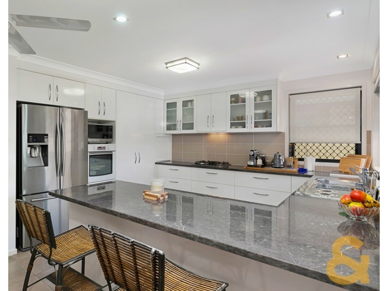 41 Lancaster Circuit, Redland Bay QLD 4165