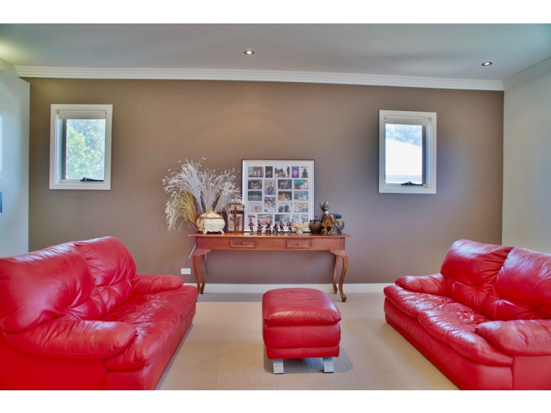 55 Friend Street, Wakerley QLD 4154