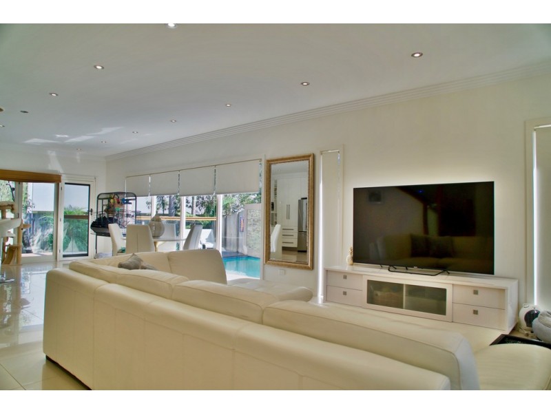 55 Friend Street, Wakerley QLD 4154