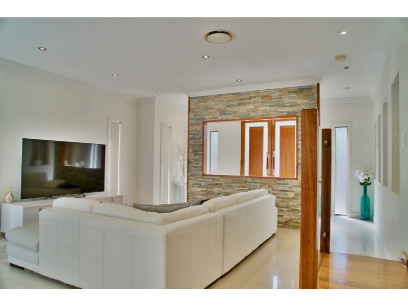 55 Friend Street, Wakerley QLD 4154