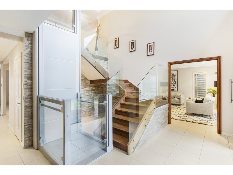 13 Seahaven Court, Raby Bay QLD 4163