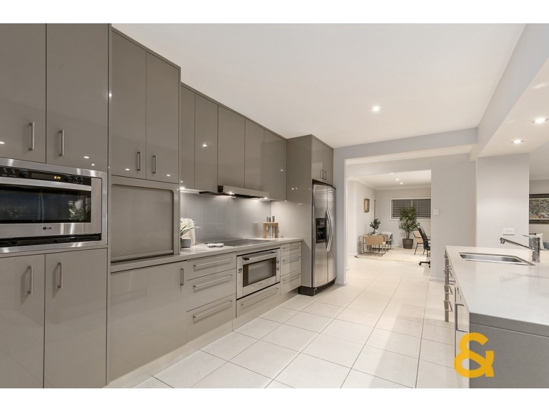 13 Seahaven Court, Raby Bay QLD 4163