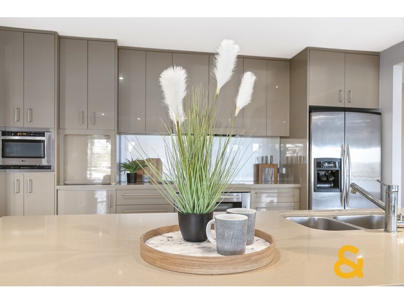 13 Seahaven Court, Raby Bay QLD 4163