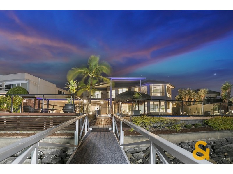 13 Seahaven Court, Raby Bay QLD 4163