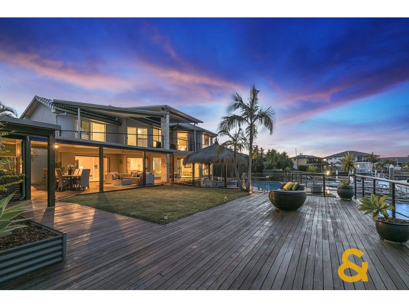13 Seahaven Court, Raby Bay QLD 4163