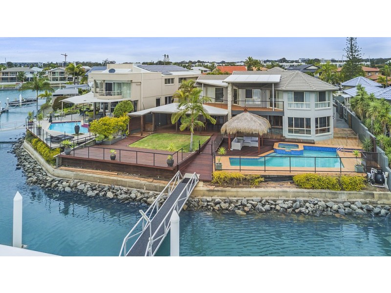 13 Seahaven Court, Raby Bay QLD 4163