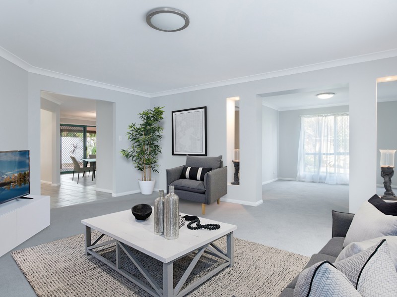 42 Clive Road, Birkdale QLD 4159