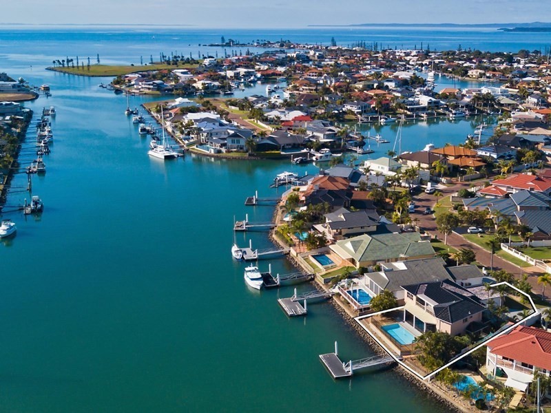 21 Mainroyal Court, Raby Bay QLD 4163