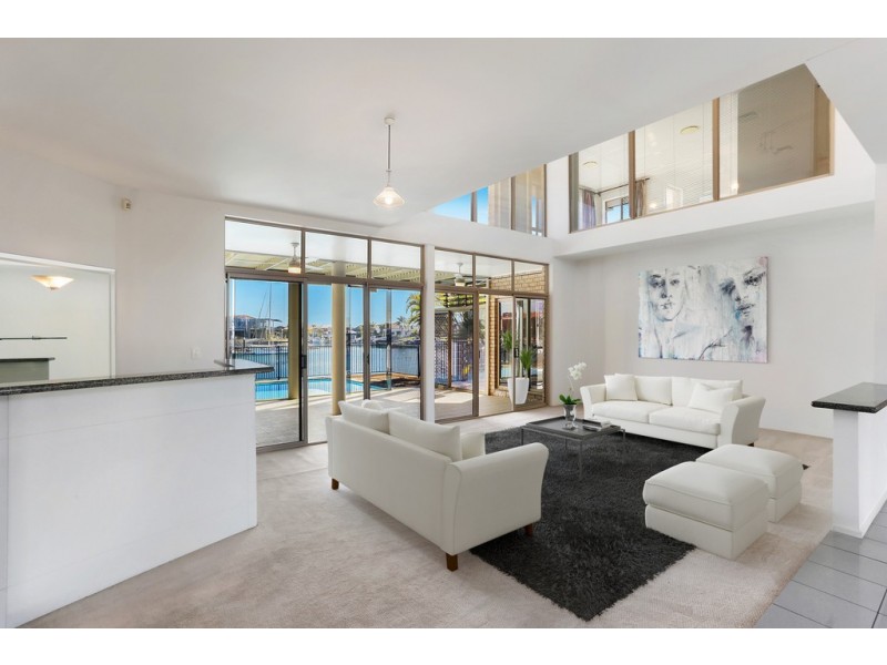 21 Mainroyal Court, Raby Bay QLD 4163