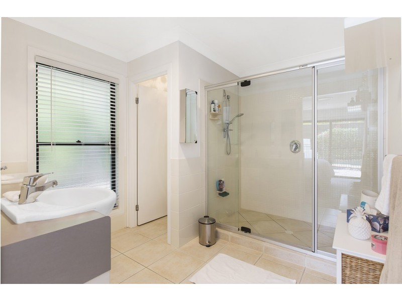 16 Edie Terrace, Wellington Point QLD 4160