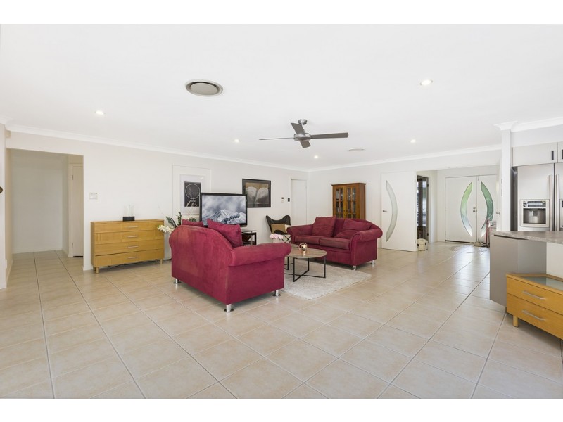 16 Edie Terrace, Wellington Point QLD 4160
