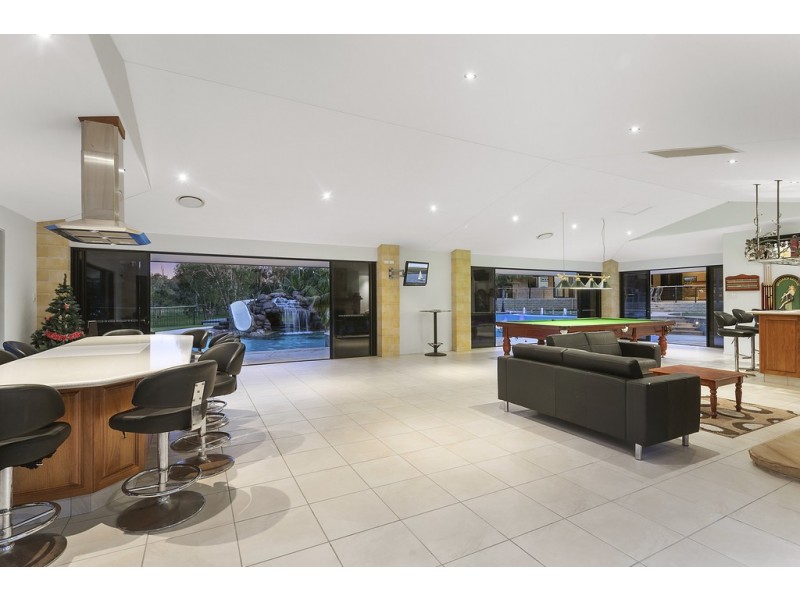 57 Double Jump Road, Redland Bay QLD 4165